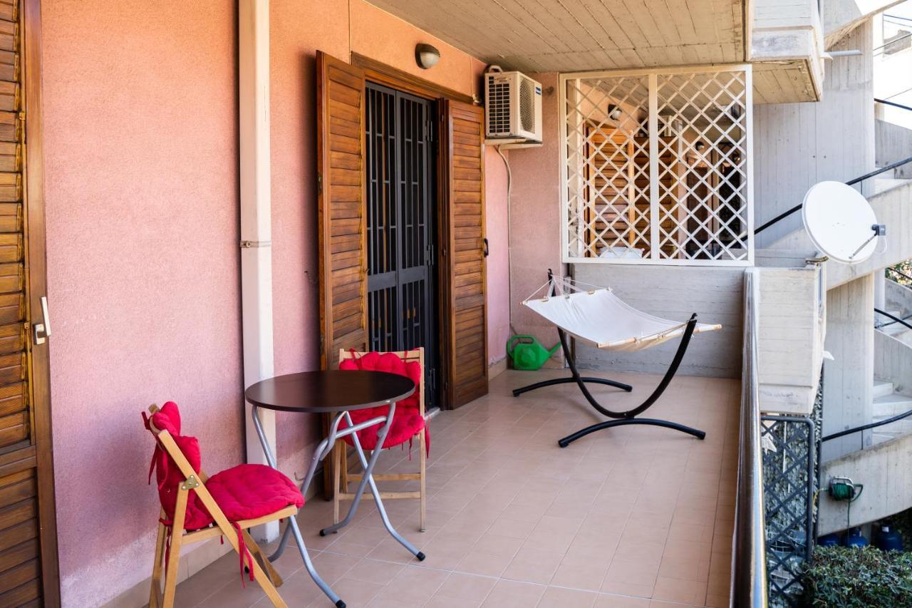 Elegant Apartment In Residence With Pool アチレアーレ エクステリア 写真