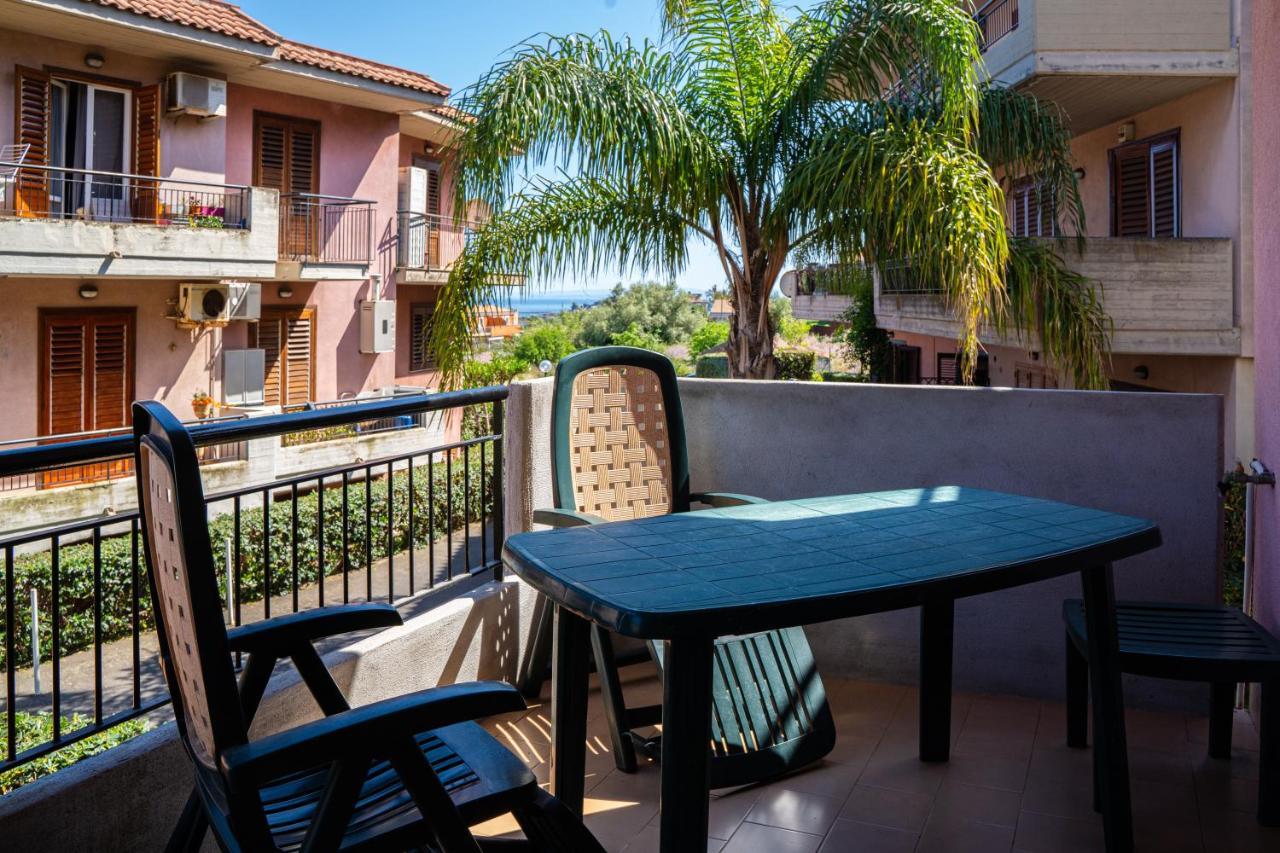 Elegant Apartment In Residence With Pool アチレアーレ エクステリア 写真