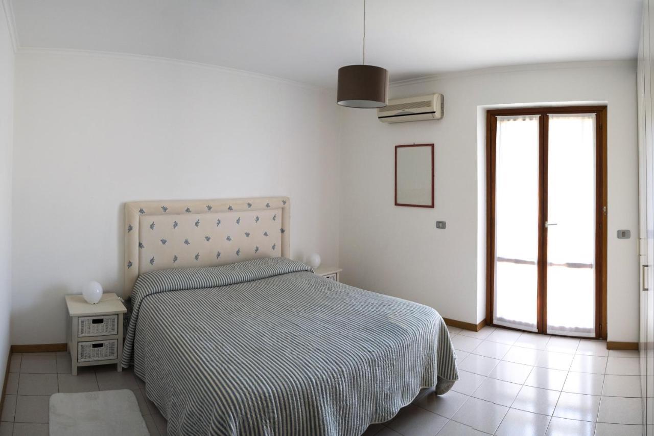Elegant Apartment In Residence With Pool アチレアーレ エクステリア 写真